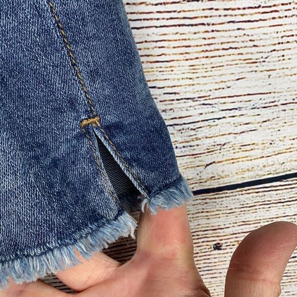 NWT JOE’S THE CUT OFF DISTRESSED SHORTS size 24 - Picture 8 of 14